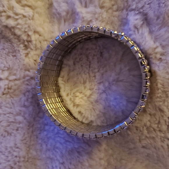 Cuff Bracelet - Picture 3 of 7